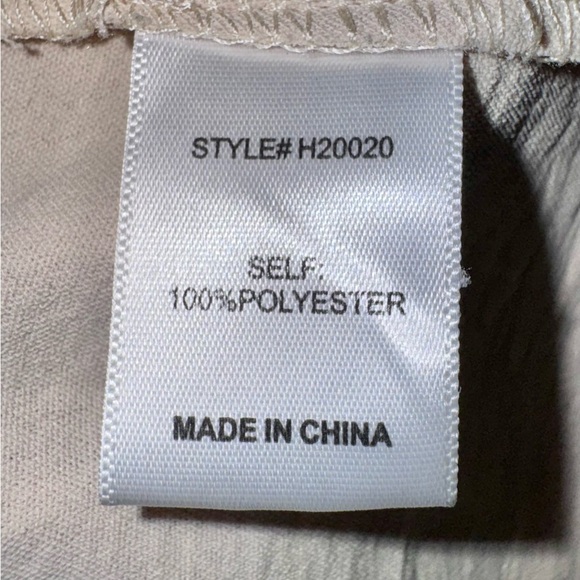 JODIFL BONE pleat shoulder keyhole back house women’s tops size medium - Picture 7 of 9